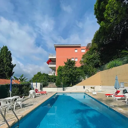 Apartment Mansfield Vue Carte Postale Terrasse Piscine Calme Port A 200m A Pied